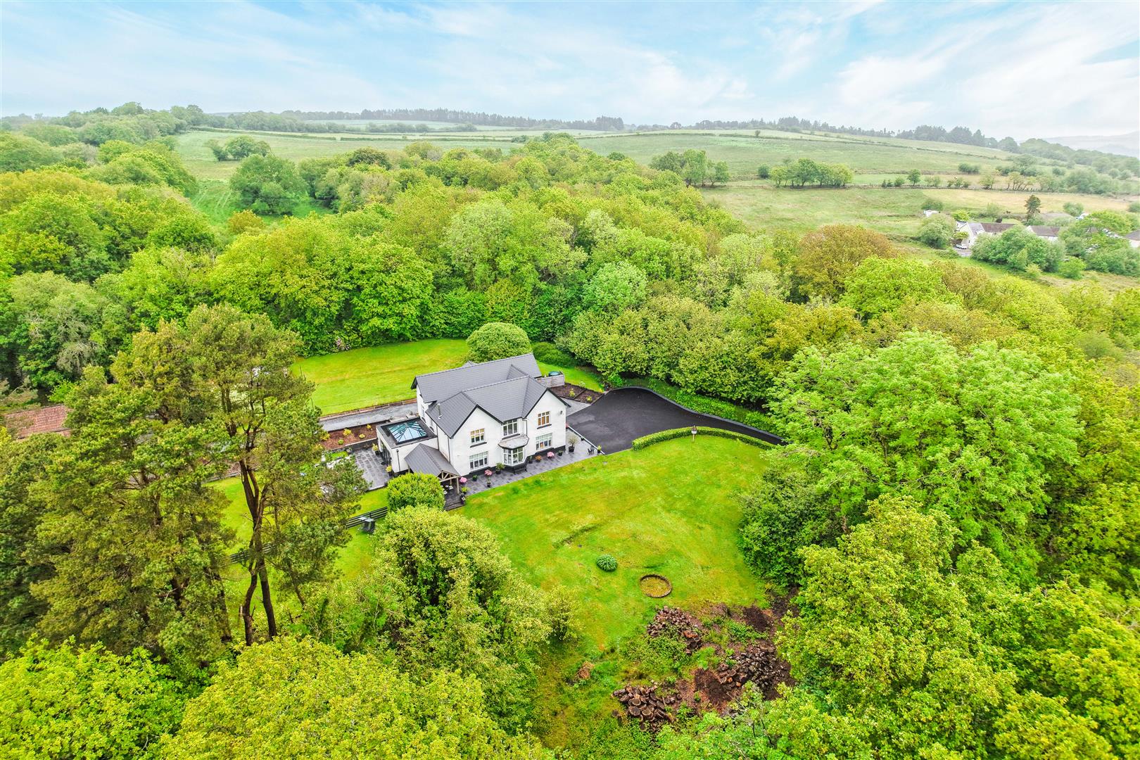 64 Cwmphil Road, Lower Cwmtwrch, Swansea, SA9 2QA